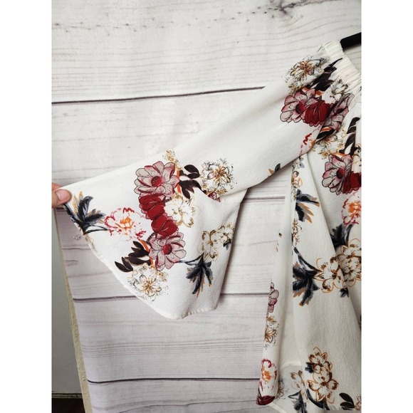 Umgee Womens Blouse White Floral 3/4Bell Sleeve Off Shoulder‎ Loose Fit Boho S - Picture 3 of 7